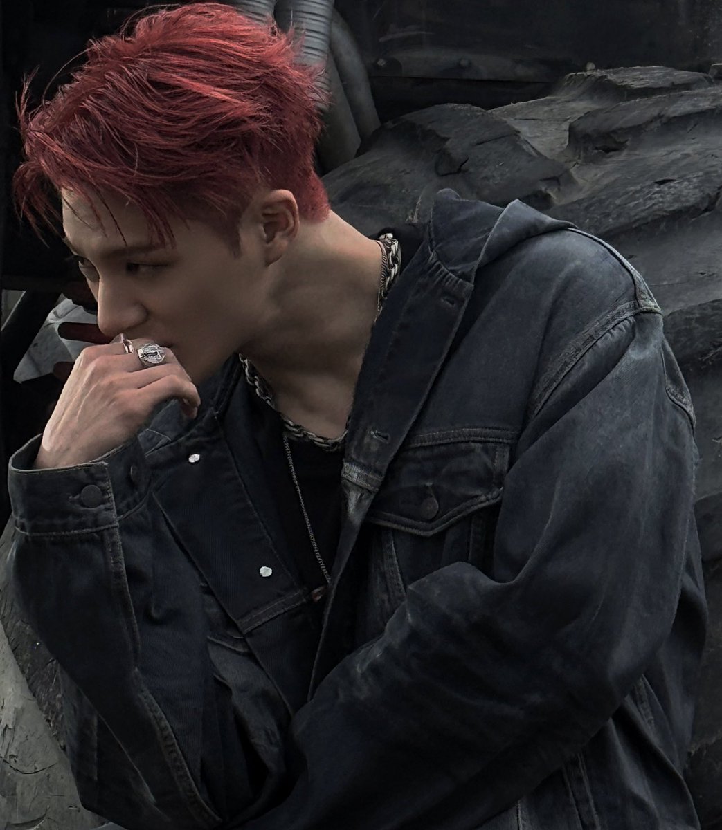 oct14ber's tweet image. CAPTAIN 🐶🖤                        LEADER 🐯🖤