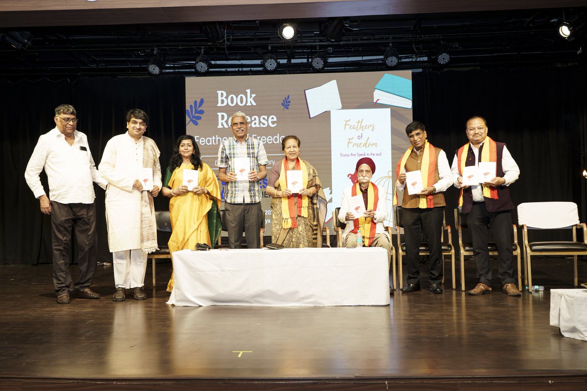 drabhi_author's tweet photo. Sharing a few photos from the release of my book Feathers of Freedom.
The book was released by Smt. Revathi Kamath, an environmentalist and Karnataka Kalashri, and the mother of the founders of Zerodha. The event was also graced by Smt. Rani Satish &amp; Lahari Velu. https://t.co/xMb0U9PHdV