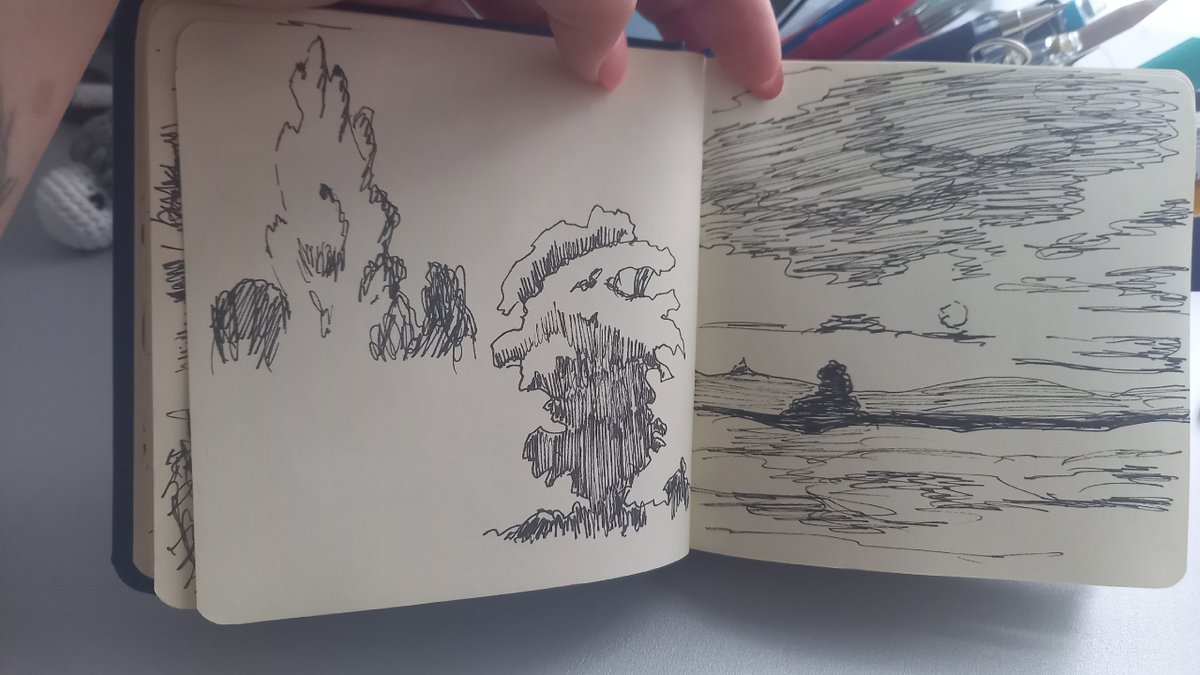 yagami_dairu's tweet image. How do you deal with the blues? I&apos;m trying to turn off my brain and just write something on my sketchbook.  This helps me fight impostor syndrome. After all, I&apos;m not that bad at drawing.
#drawing #sketchbook #tradition #graphics #liners