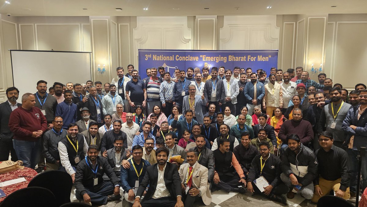 The strength behind my transition from #Banker to #Lawyer 

#EmergingBharat4Men #mentoo 
#Delhi #Mumbai #Bharat #India