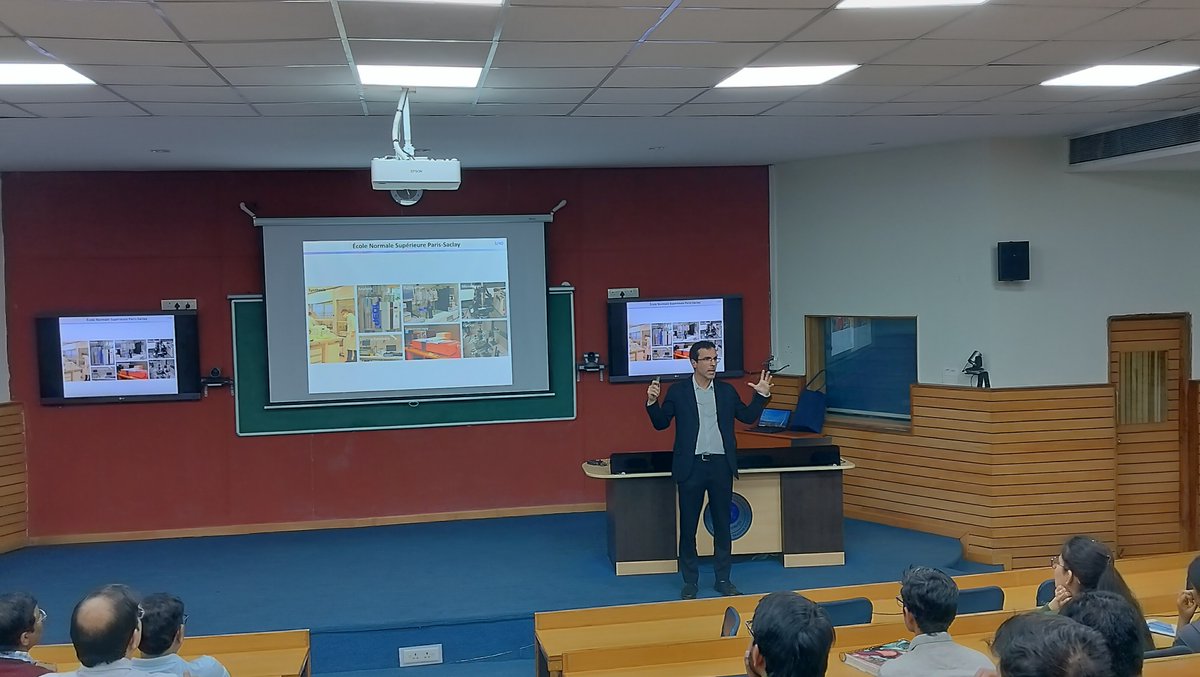 chm_iiserb's tweet image. It was a great pleasure to host Prof. Remi Metivier, Université Paris-Saclay and listen to his exciting talk on &quot;The wonderful world of diarylethenes, from fluorescence photoswitching to energy storage&quot; @chm_iiserb @iiserbhopal