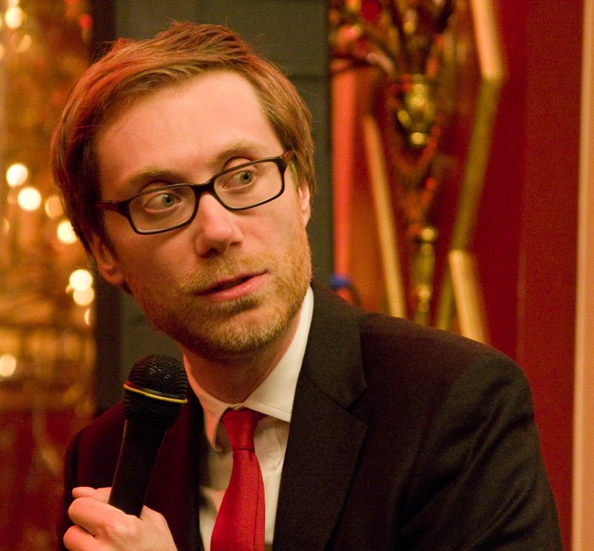 daveainsworth63's tweet photo. Happy birthday to the brilliant English comedian, writer, and actor Stephen Merchant, who was born on this day in 1974. #StephenMerchant #TheOffice #Extras #LifesTooShort #TheRickyGervaisShow #HelloLadies #TheOutlaws #JojoRabbit #FightingWithMyFamily #Table19 #HotFuzz https://t.co/70CjxwPEh1