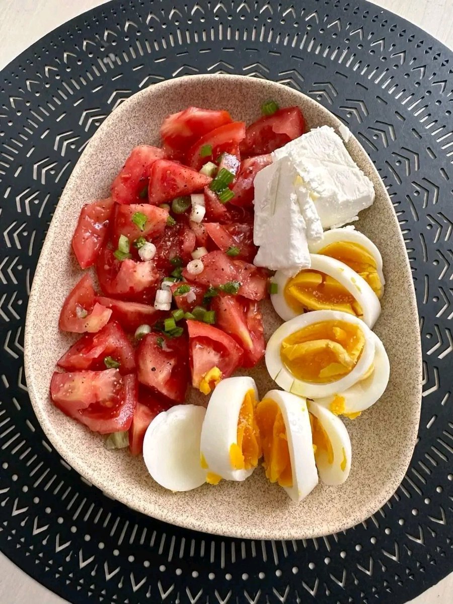 zainalistair_'s tweet image. Gm web3 

Say it back 

Eat healthy