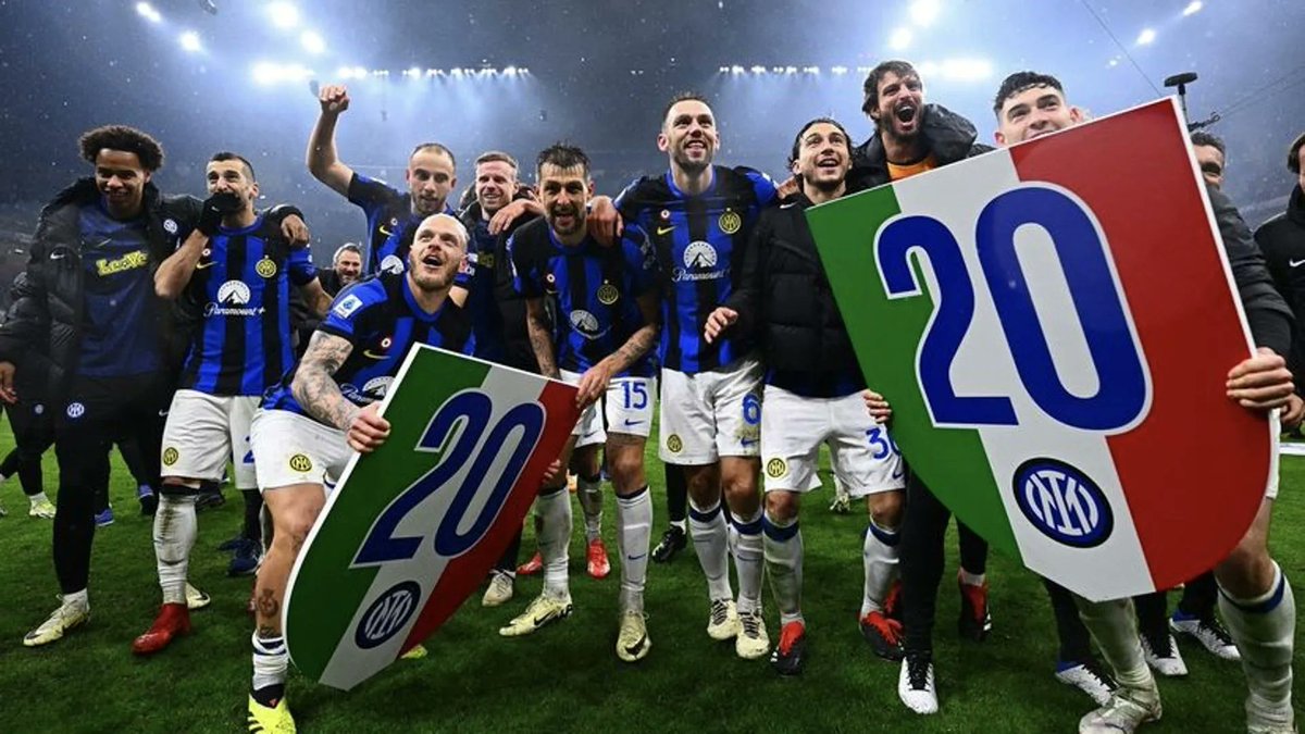 Chivu l'interista 🪖🖤💙 tweet media