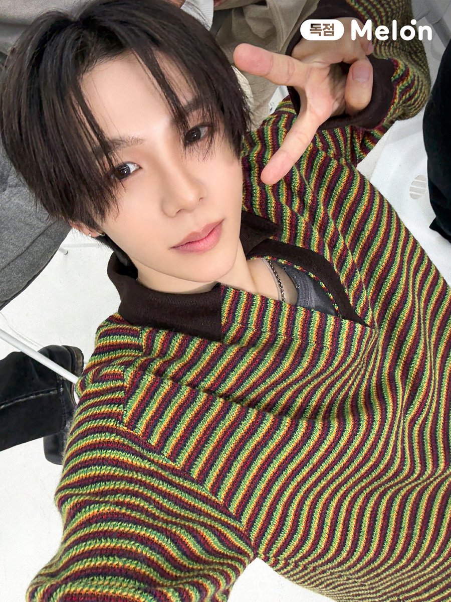 melon's tweet image. 📂Fame
└📁#RIIZE_독점포토

BRIIZE를 위해 멜론이 준비한 ദ്ദി^ᴗ ̫ ᴗ^₎
RIIZE 친필 포춘 메시지 엽서 이벤트

지금 바로 멜론에서 확인해 보세요🧡

🔗 kko.kakao.com/vgdNqpWtjw

@RIIZE_official
#멜론 #Melon #멜론스포트라이트
#RIIZE #라이즈 #RISEandREALIZE
#Fame #RIIZE_Fame