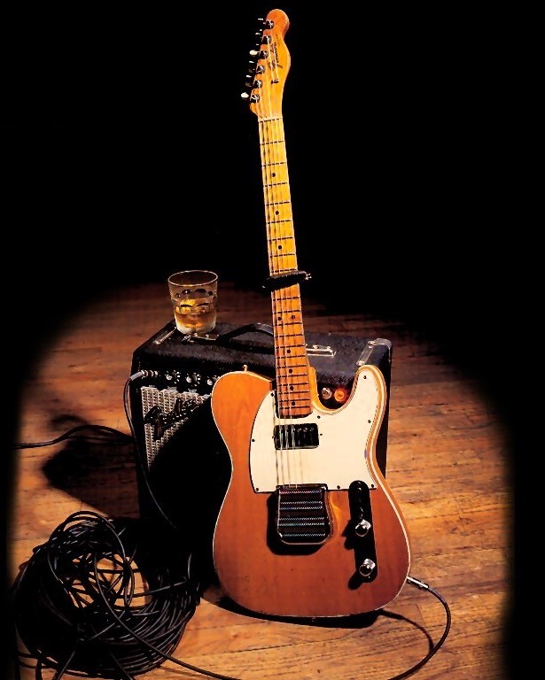 muerdekeroyo's tweet image. In Memoriam “The Ice Man”, “The Master of the Telecaster”, “The Razor Blade” ... ALBERT COLLINS!
(Oct 1, 1932 – Nov 24, 1993)
Albert Collins&apos;s 1961 Fender Telecaster 
#guitar #Fender #Telecaster #FamousGuitars #AlbertCollins