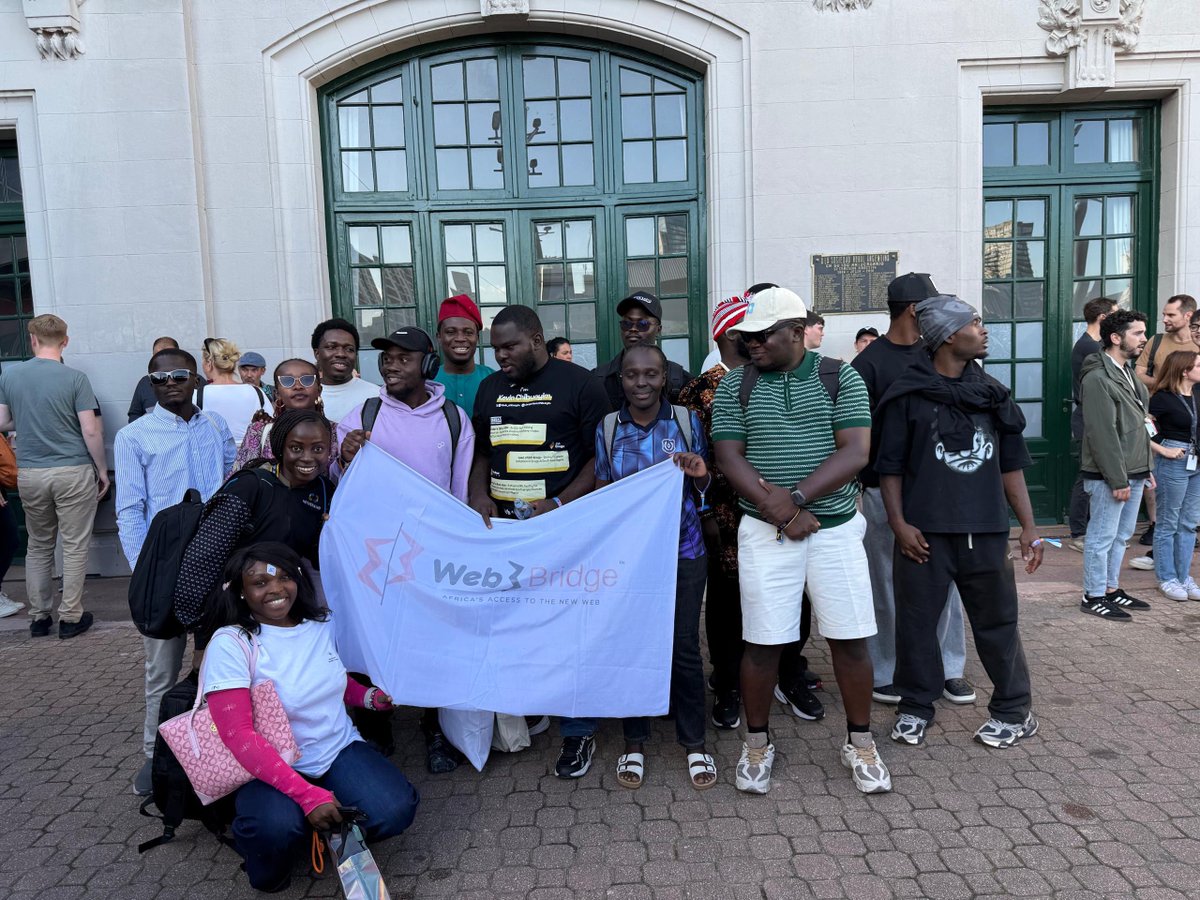 Web3Bridge's tweet image. Gm from Buenos Aires 🇦🇷 
Oh wait 👀 Oops 🙊 
it’s GM from Ikorodu Garage 💪🇳🇬