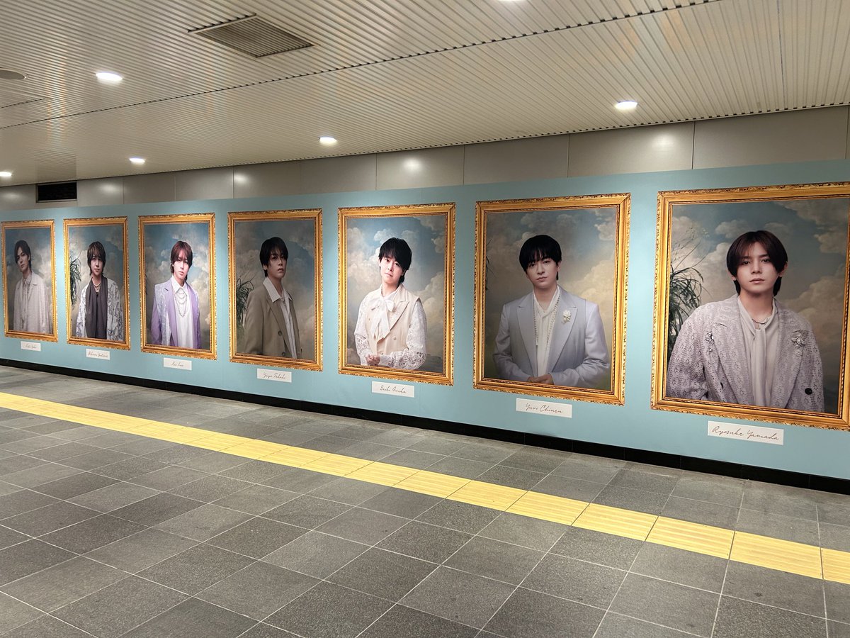渋谷駅にHey! Say! JUMP NEWアルバムSsayのポスター出てた！！ 美術館