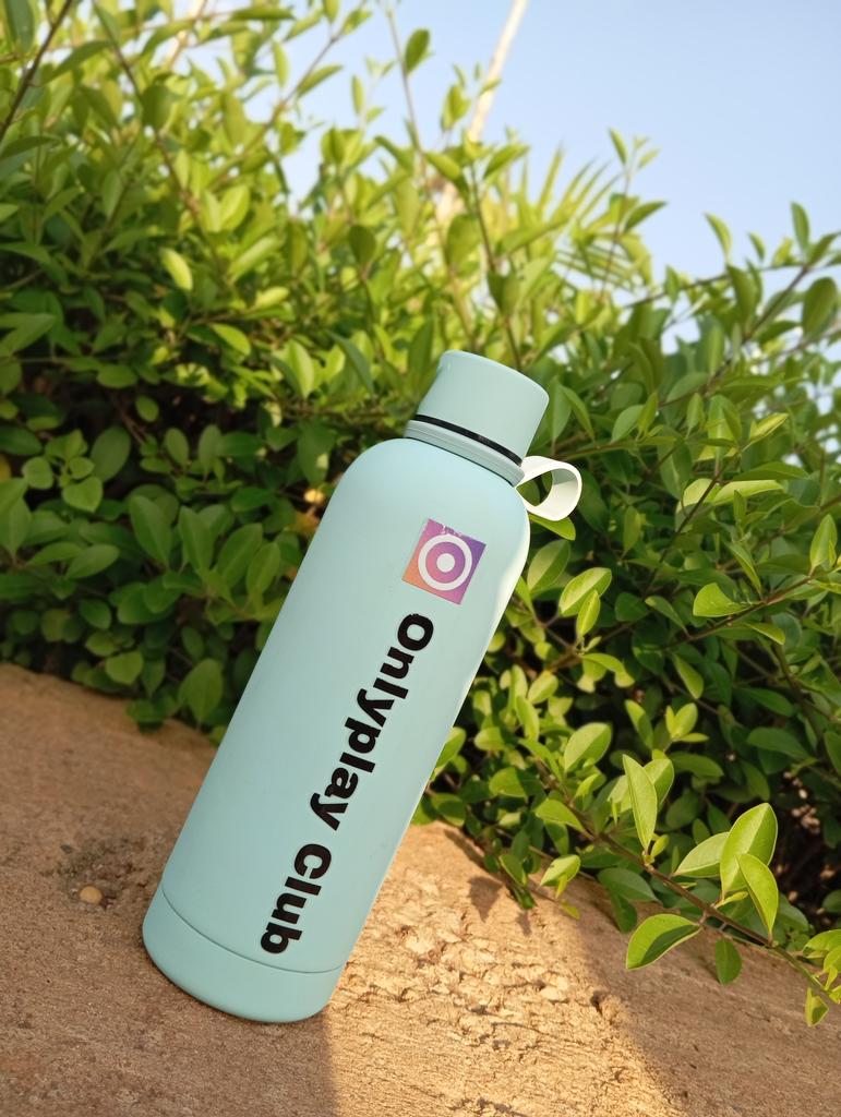 onlyplayclub's tweet image. Onlyplay Club everywhere you go 🩵
Whether you’re in the city, at work, or out enjoying the sunshine, Onlyplay club is right there by your side 😎✨
Be part of the movement.
#OnlyplayClub #EverywhereYouGo  #OnlyplayclubFam