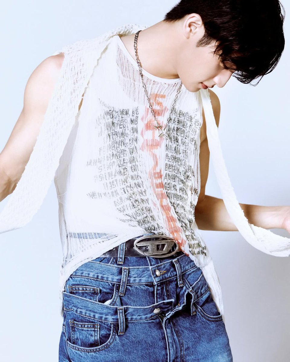 anythingforlmk's tweet image. This is just insane...

MARK 😵‍💫