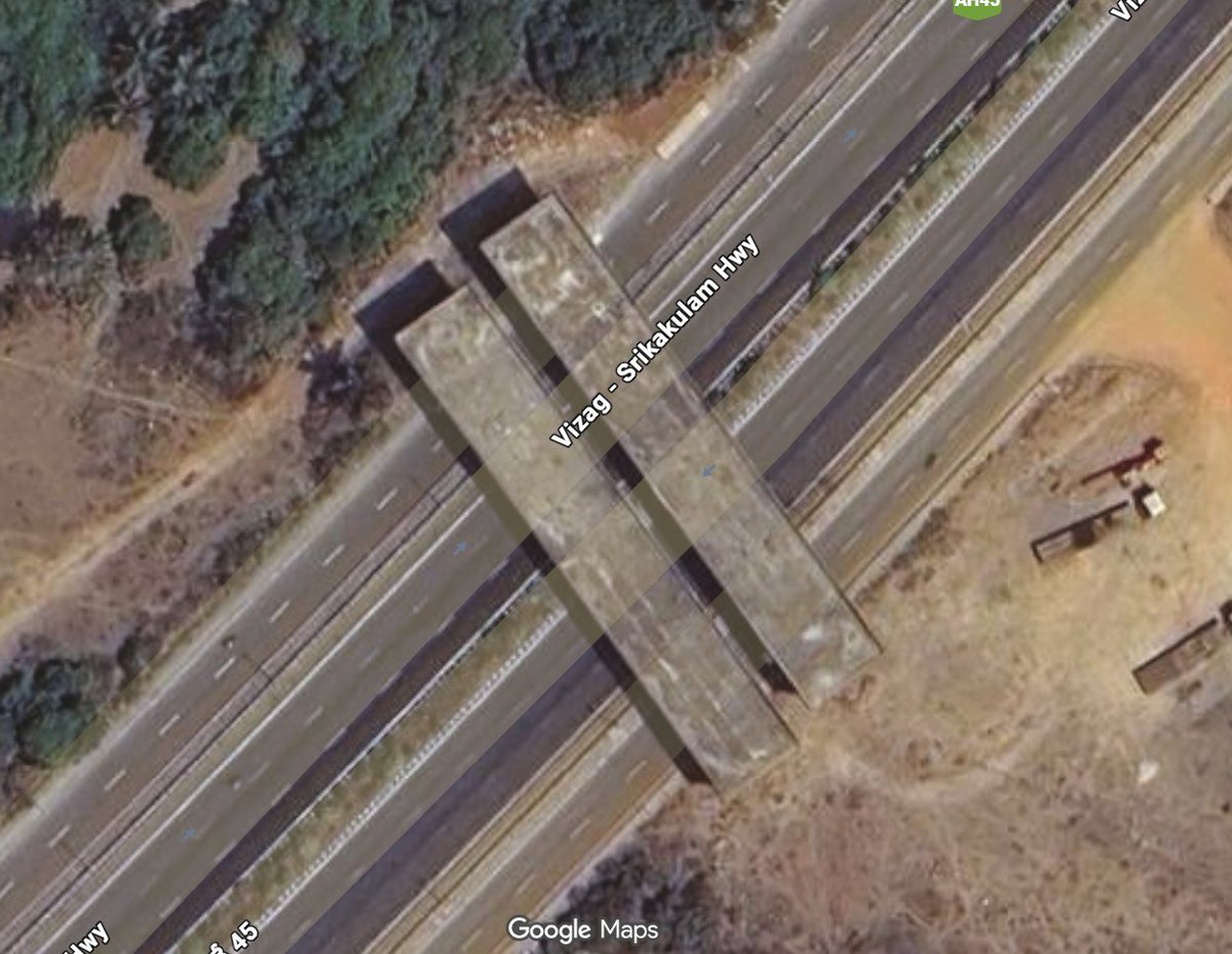 Hope #GMRVizagAirport Will Also Get A Beautiful Landscape Near Trumpet Interchange Just Like Bengaluru Airport