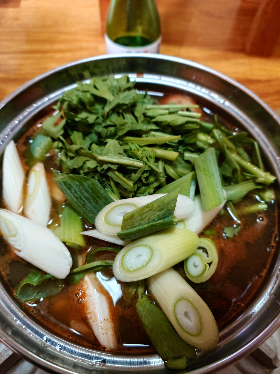 ftafyapm's tweet image. 🌶キムチ鍋🍲〆うどん😋👍👍🍻🍺🍺
#料理好き
#キムチ鍋
#酒好き
#晩酌