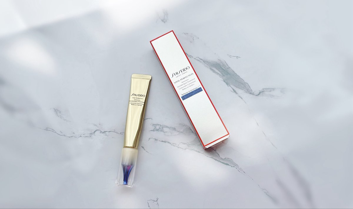 POLAのアイクリームでも消えなかった目元のちりめんシワを消してくれたお守りコスメ
SHISEIDOのバイタルパーフェクション リンクルリフト ディープレチノホワイト5
しばらく別の使ってたらすぐにシワが復活したので買い足し
美白効果あるから口角のくすみにも良き

 #コスメ購入品
 #スキンケア購入品