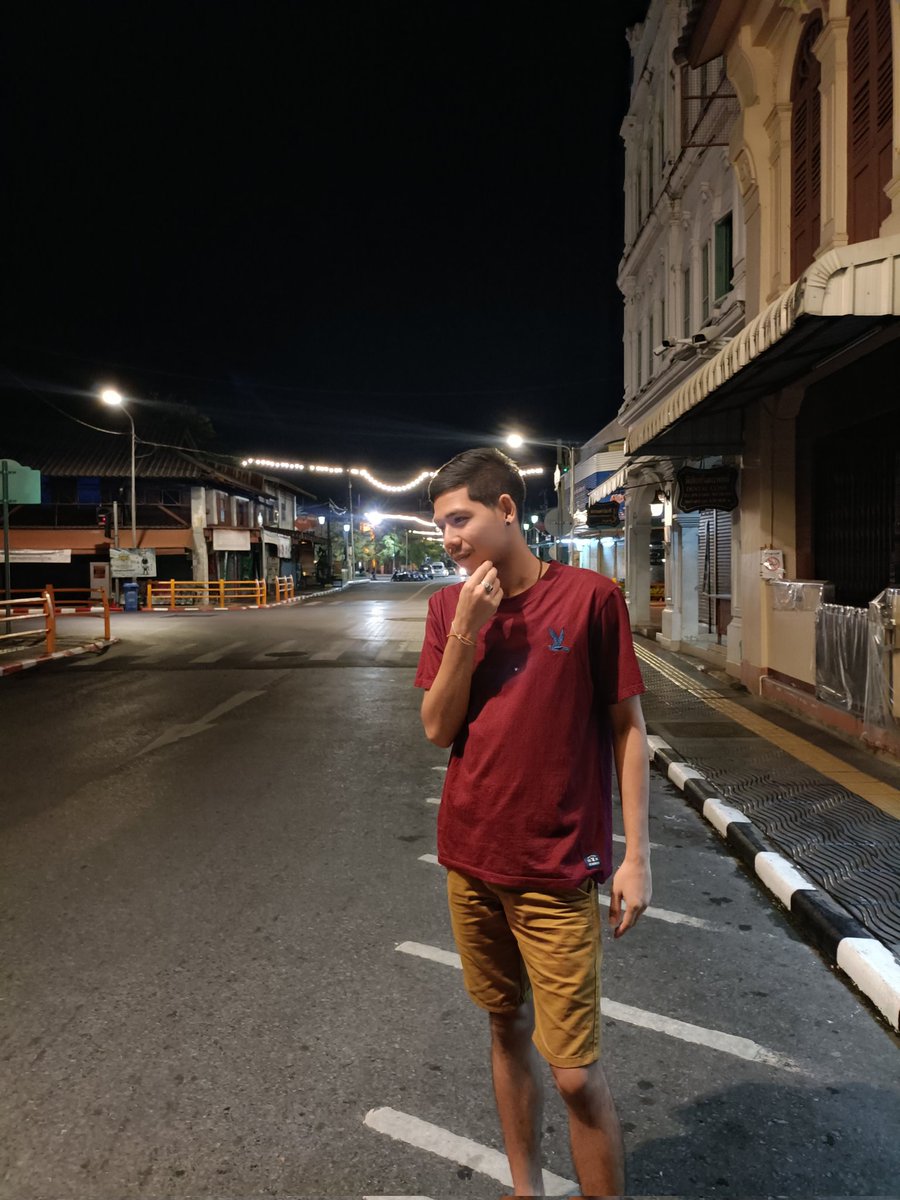 พี่'เจมส์ นิ ครับ tweet media