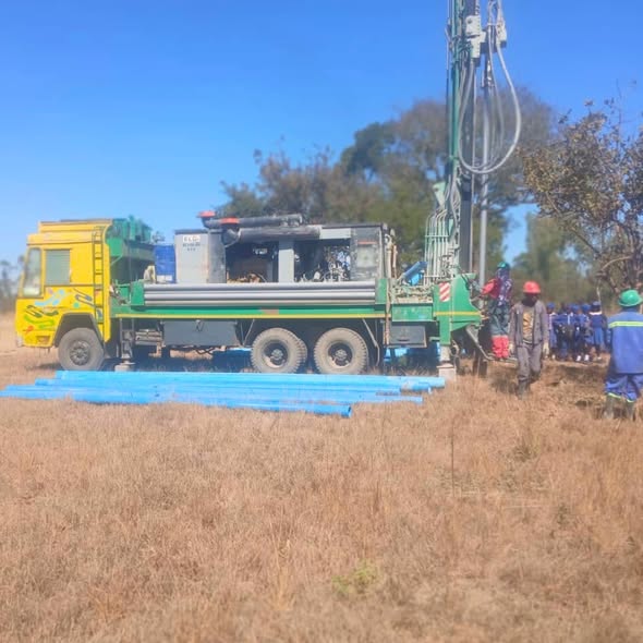 gsitrust's tweet photo. We have supported the drilling of a solar-powered borehole at Mushangwe Primary School which is powering nutrition gardens at the school, providing fresh vegetables for learners, enhancing clean water access, improved sanitation, and sustainable gardening for school meals. https://t.co/RpON64FYBX