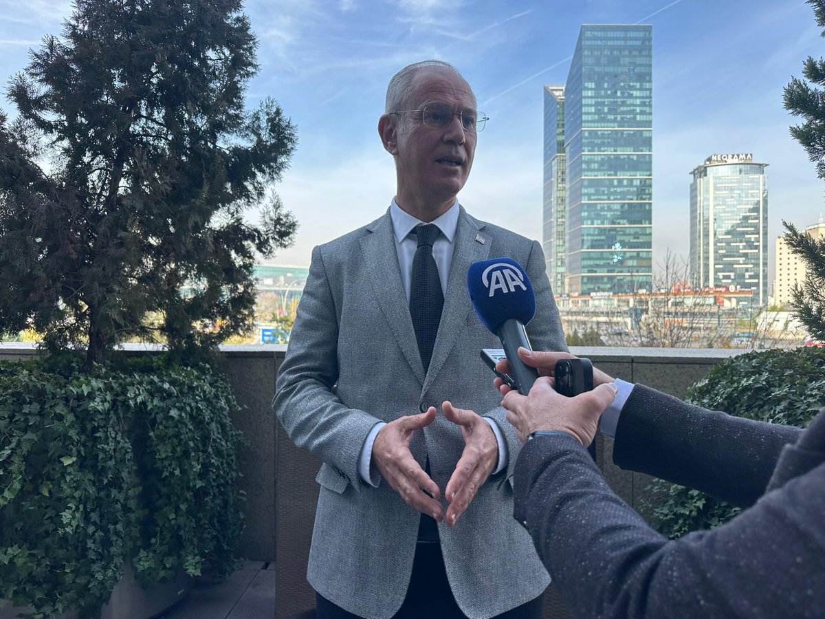 KKTC'DE 2026'NIN "AİLE YILI" İLAN EDİLMESİ İÇİN ÇALIŞMALAR BAŞLATILDI
Hasipoğlu:  " 'Aile Destek Merkezleri' kurulması için ön mutabakata vardık"
"İŞKUR (Türkiye) ve İşbul (KKTC) arasında online bir iş gücü portalı oluşturulması konusunda son aşamaya gelindi"