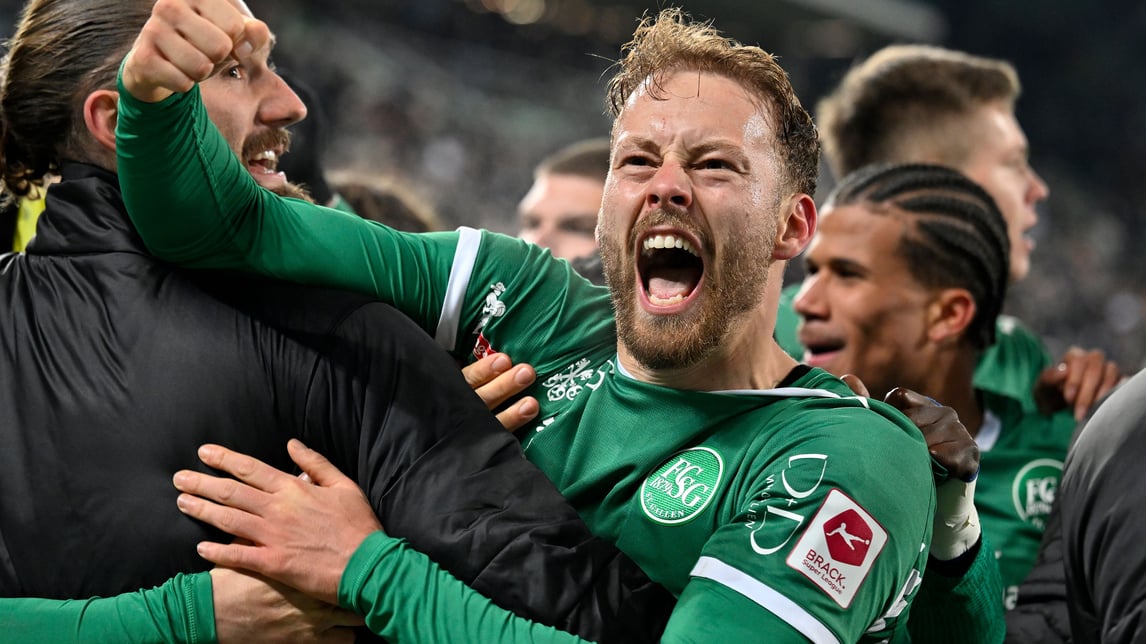 Der <a href="/FCSG_1879/">FC St.Gallen 1879 GRÜEWISS IM HERZ</a> gewann gestern erstmals seit Frühjahr 2019 wieder ein Spiel in Unterzahl. Carlo Boukhalfa erlöste die Espen trotz 53(!) minütiger Dezimierung kurz vor Spielende mittels Handelfmeter.