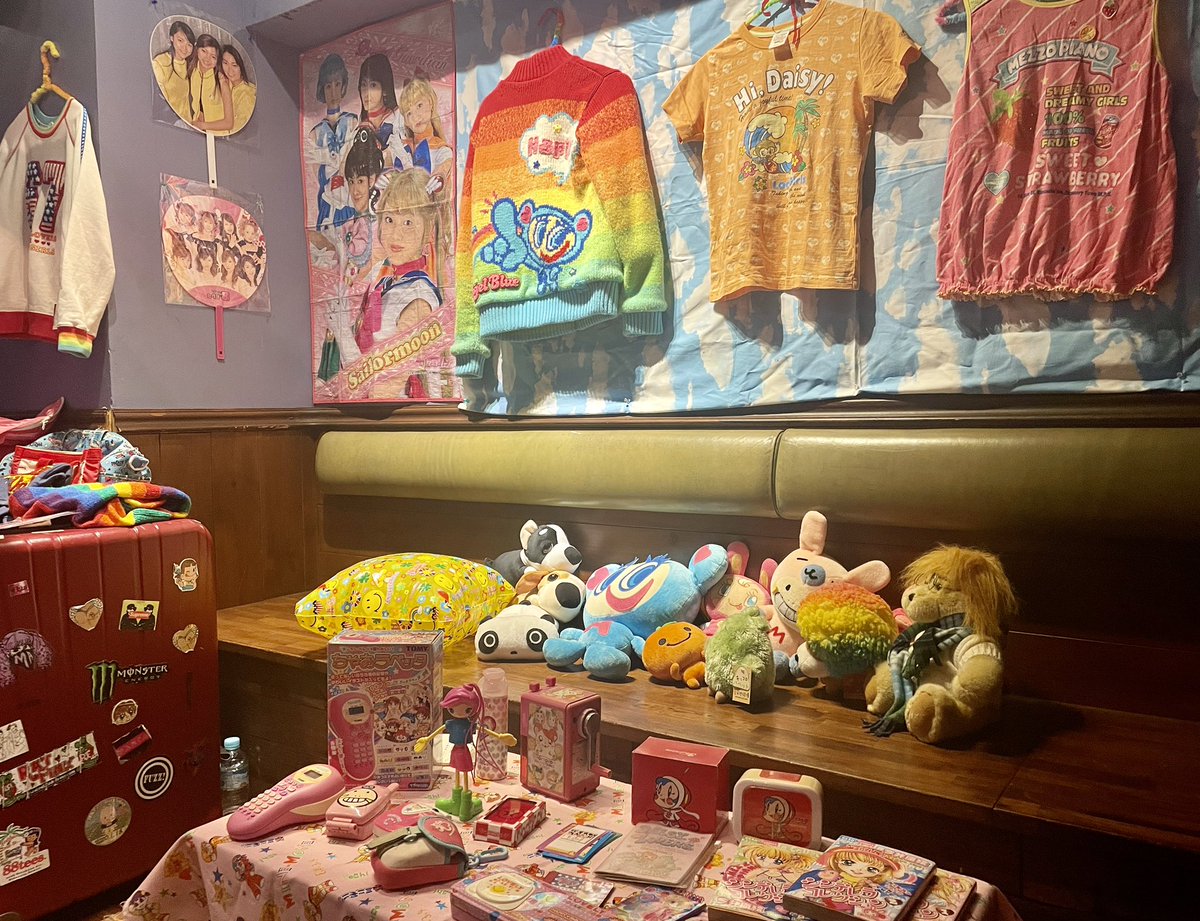 heisei_kojirase's tweet image. 平成が濃縮しすぎてクラクラする展覧会に行ってきました…！凄すぎた…！！