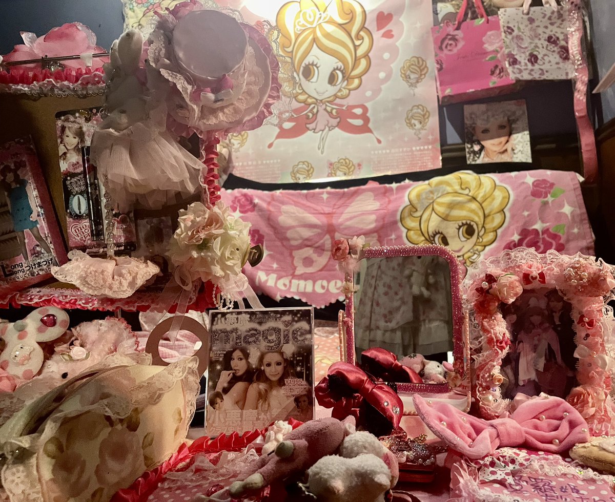 heisei_kojirase's tweet image. 平成が濃縮しすぎてクラクラする展覧会に行ってきました…！凄すぎた…！！