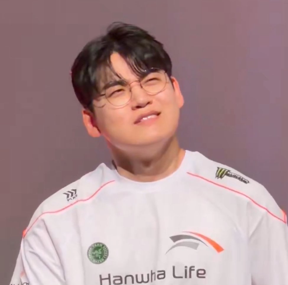 gureusi's tweet image. a guma classic, now in orange