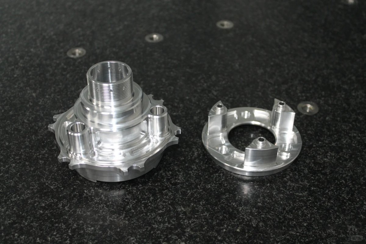 Xavier56917992's tweet image. Hub carriers and brake-mount structures 5-axis CNC machined from aerospace-grade 7075-T6 aluminum.

#CNCmachining #CNC #modules #5AxisMachining #ManufacturingExcellence
#automotive

🌐 xavier-parts.com

Email: sales@xavier-parts.com

WhatsApp:+86 17389715507