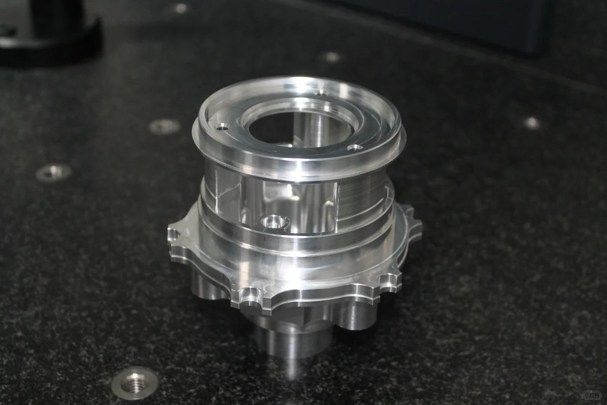 Xavier56917992's tweet image. Hub carriers and brake-mount structures 5-axis CNC machined from aerospace-grade 7075-T6 aluminum.

#CNCmachining #CNC #modules #5AxisMachining #ManufacturingExcellence
#automotive

🌐 xavier-parts.com

Email: sales@xavier-parts.com

WhatsApp:+86 17389715507