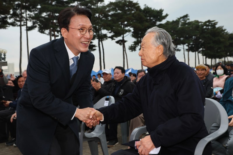 dolidori0628's tweet image. 25. 11. 23. 스케
제10회 김대중 평화마라톤대회 (1)