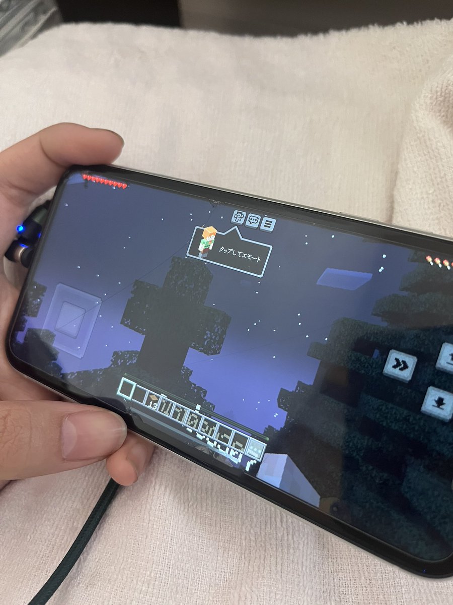 数年ぶりにマイクラやった
前のアカウントきえたからフレンド全員消えたっ
