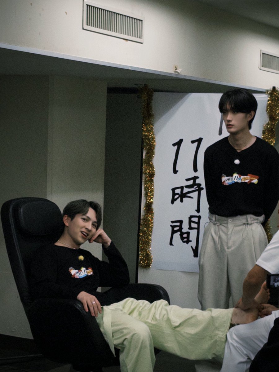 【🐄 #MILK11時間生配信 ✨】

リーダー吉田を労わろう☺️マッサージ企画💆💛🪻
疲れが取れますように🙏

📺視聴はコチラから❣️
youtube.com/watch?v=GvKVg_…