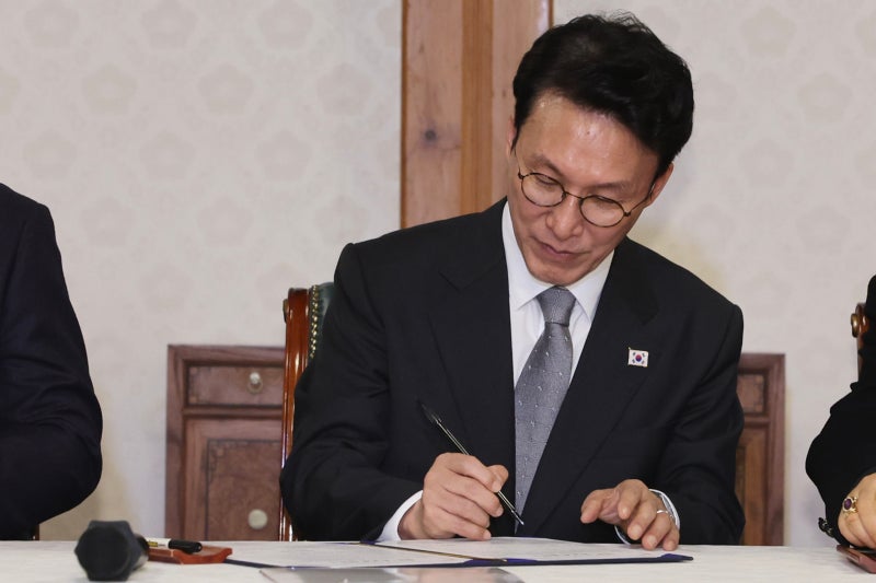 dolidori0628's tweet image. 25. 11. 24. 스케
정부-종교 생명존중 원탁회의 1차 회의 (1)