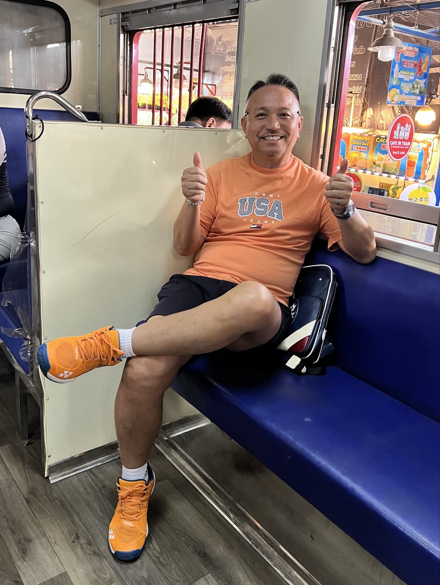 crescentmoon209's tweet image. 11月24日(月曜日)

今夜も21:00オープンです。

今宵はタツの1人営業になります。

店内程よく冷やして、お待ちしてますね。😃