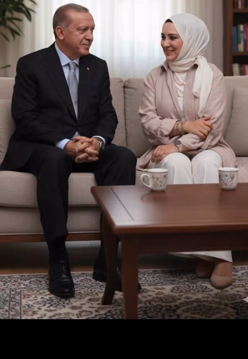 Çokkıymetli <a href="/Sevincteacher/">Sevinç Bakırcı /Sevincteacher</a> HOCAM 
öğretmenler gününüz kutlu olsun 😍🥰❤️🌹🌸🇹🇷