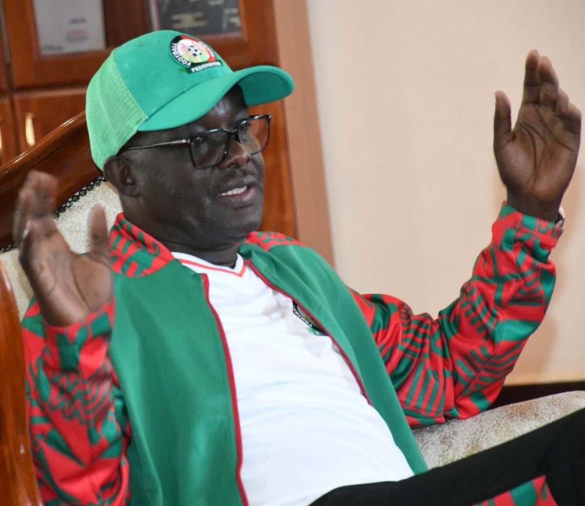 Simon Kachapin tweet media