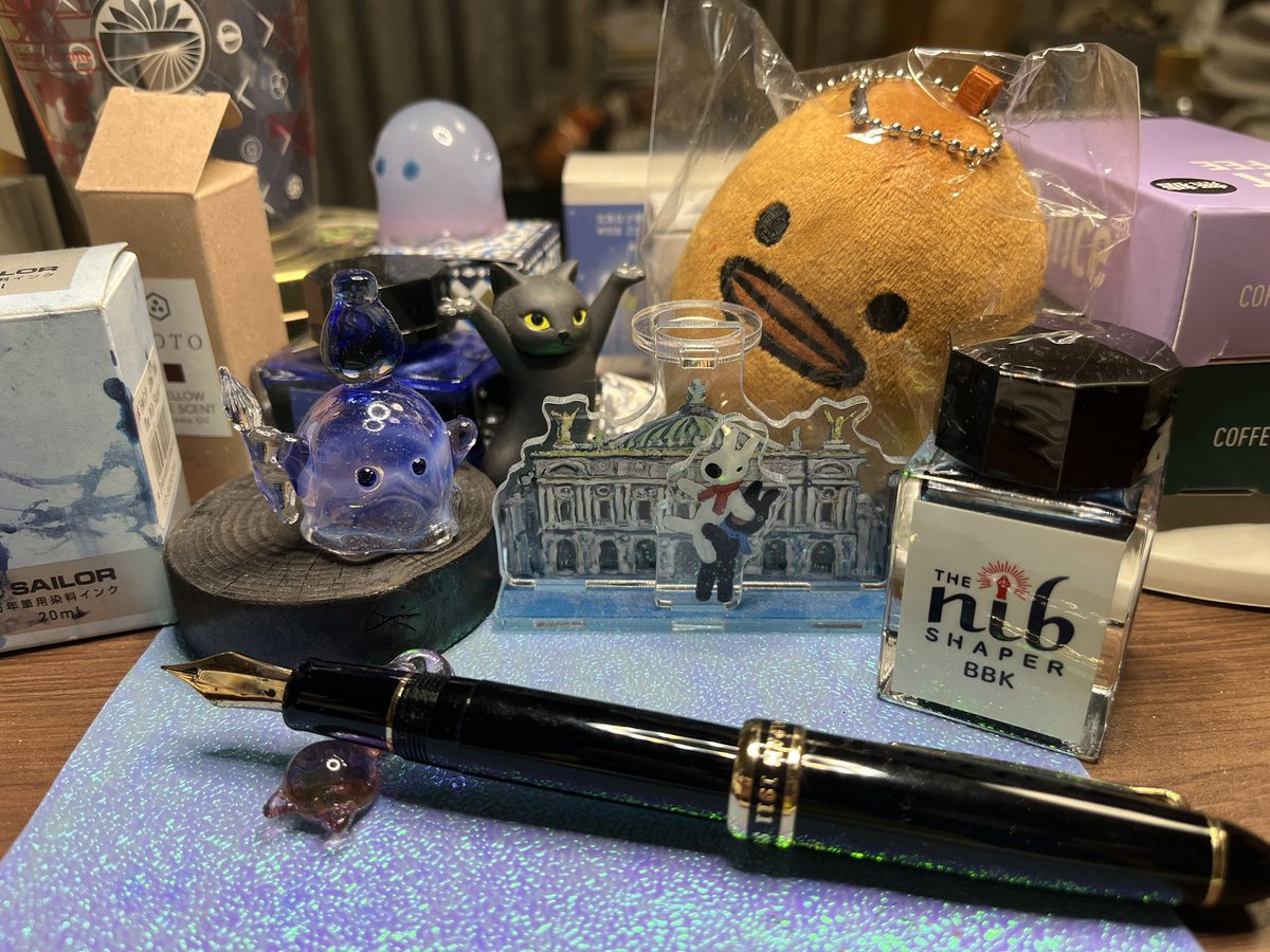 『夜明け前　第一部上』島崎藤村
#朝活書写 No.2236
#朝活書写_2236
2025.11.24

#セーラー万年筆
#nibshaperbbk
#長刀エンペラー
#青緑愛好連盟
#リサとガスパール
#ネコのペンおき
#carrocro 
#きゃろくろおばけ 
#キャロちゃん
#カステラの赤ちゃん