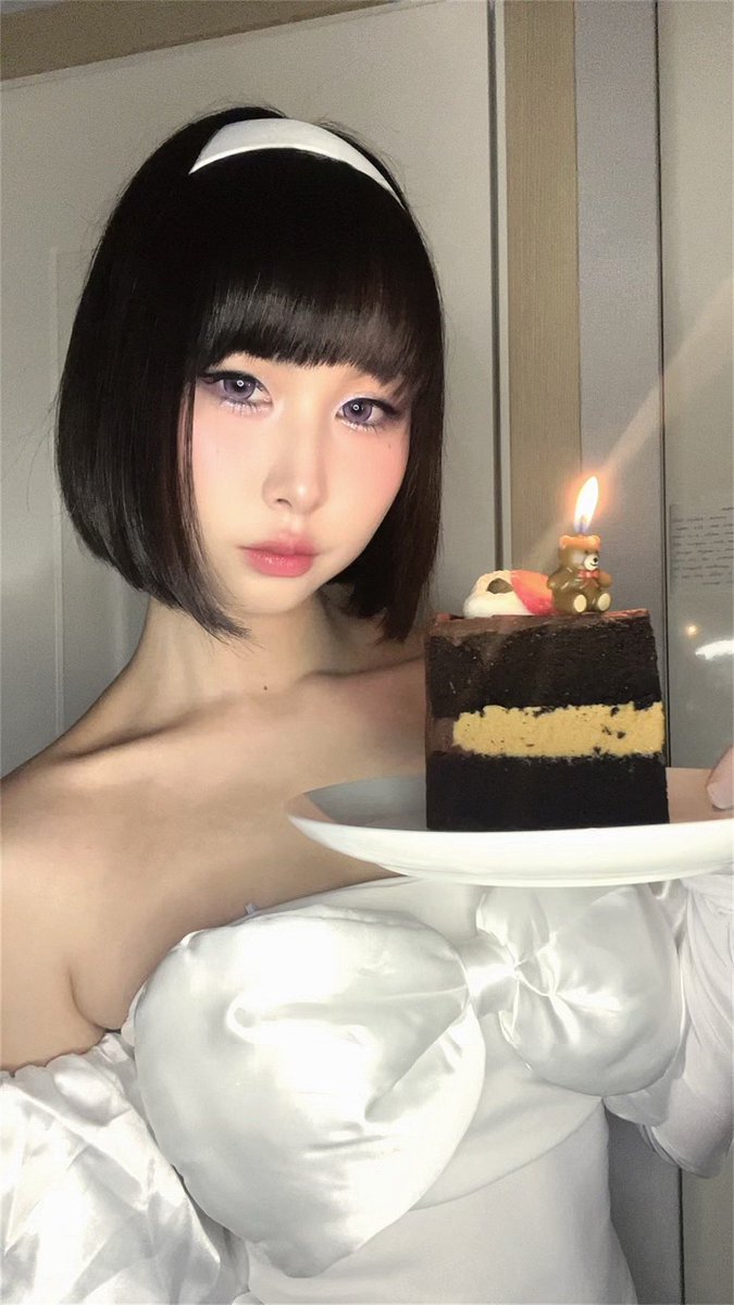 imcoslua's tweet image. 오늘은 코스프레 시작한 지 딱 1년 되는 날!! 
작은 기념일🌟🤍

#alienstage #sua