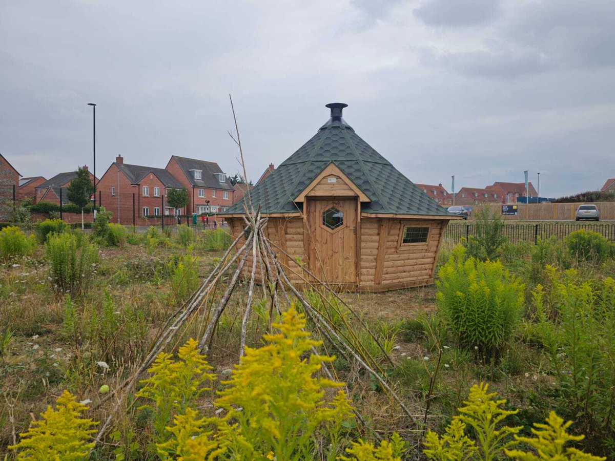 cabinsforschool's tweet image. If you opt for one of our log cabins with a central BBQ grill, you can implement fire safety and cooking lessons into your forest school or outdoor learning curriculum.🔥

#ForestSchool #Bushcraft #ForestLearning #OutdoorLearning
