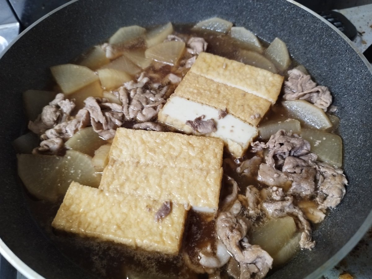 SES_ArraySan's tweet image. 夕飯は大根と豚と厚揚げ煮たやつなのだ
