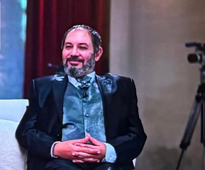 الدكتور اللي بيمتحنك شفوي و معجب باجاباتك و يديك صفر في الآخر