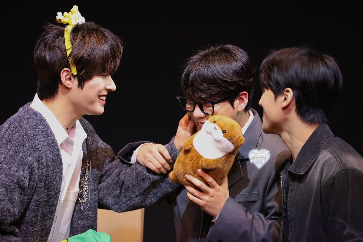 jongkiths's tweet image. this is so important to me.. jjcngie between wccgi- right where he belongs!!!