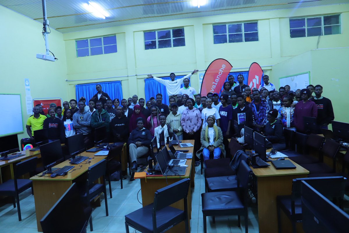 AvaxAfrica's tweet image. 🔺 We wrapped up an incredible Builders Night at Murang’a University of Technology 🚀

From sunset to sunrise , 12 hours of building, learning, shipping code and sipping coffee ☕🔥

70+ students stayed through the night,
15+ on-chain &amp;amp; GitHub-ready projects were built,
and an…