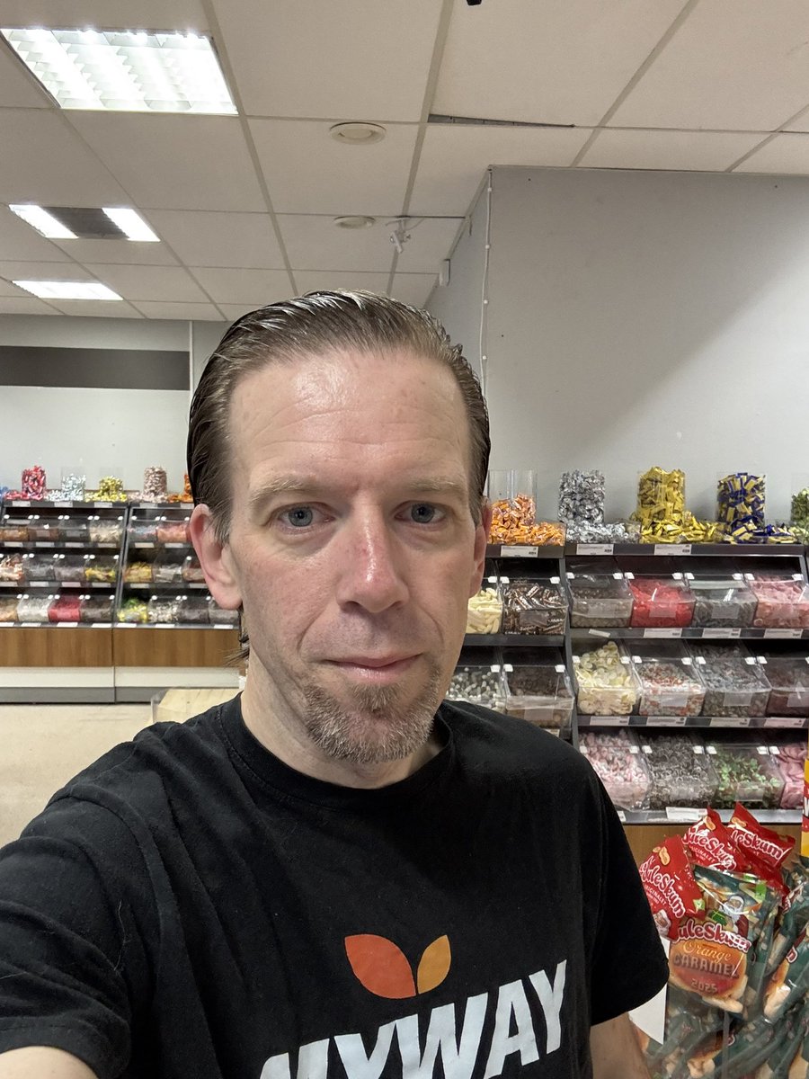 mr_engstrom's tweet image. Godmorgon alla fantastiska människor! Dåligt med sömn i natt, samt lyckades snooza en gång för mycket. Dagen började inte helt optimalt, men nu kan det bara bli bättre. Så måste man tänka. Önskar DIG en fantastisk vecka med mkt framgång! #företagare #värmland