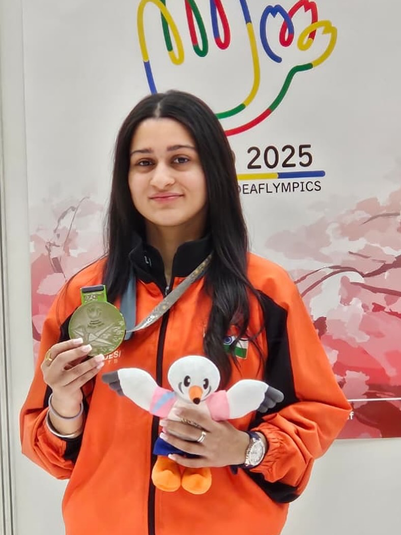 AmdavadOlympics's tweet image. Silver brilliance from Mahit Sandhu at the Tokyo Deaflympics 2025! 🥈🔥 #WallOfChampions

Here’s to a stunning display of focus and grit! 🇮🇳

#GSID #GujaratSportsInfrastructureDevelopment #India #Sports