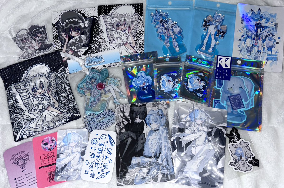 ei_seth_'s tweet photo. コミティア戦利品🛒🩵
すべてが可愛い〜！！！
YUIさんの新作アクスタ、中のグリッターが動くの可愛すぎる！福袋にはたくさんグッズが詰まっていて最高でした🙌🏻 
お茶飲む長(@QX9mm )さんのグッズは以前完売していたので買えてよかったです🎶
#COMITIA154 https://t.co/SFoRYrWQ3c