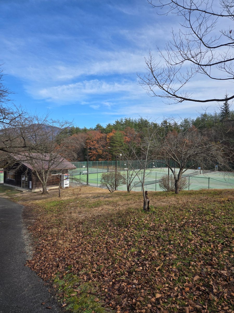 ２３日は、出前レッスンを行いました。
今回のレッスンをこれからの練習に少しでも役立ててもらいたいと思います。