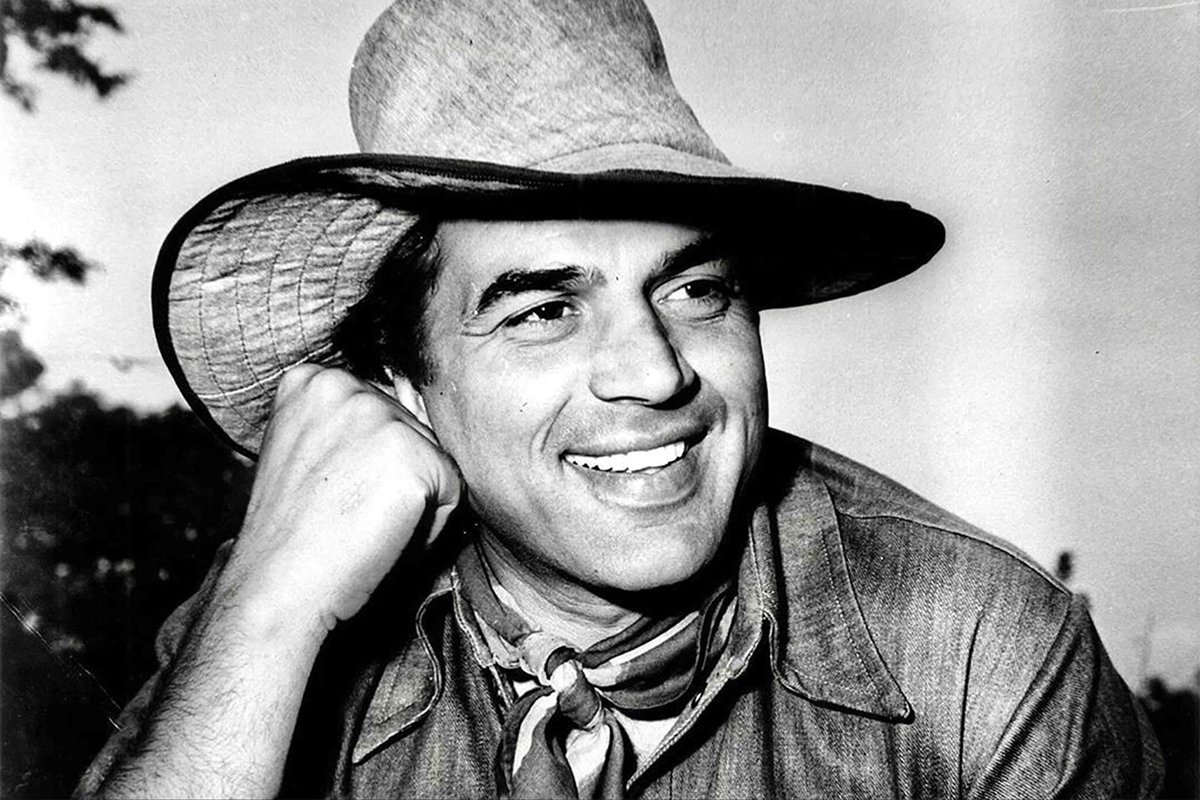 VarinderSran's tweet photo. Rest in peace Dharam ji https://t.co/ZDavpav2xa