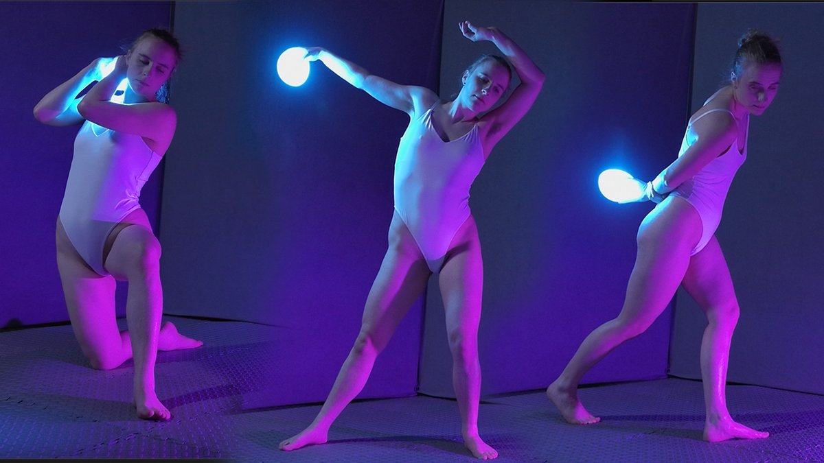 GestureOnline's tweet image. Gesture Drawing practice !bonus 13!  (Live Model: Alice) #reference #figuredrawing

NEW VIDEO:
youtu.be/wL9_dJ9nBjg

Podia: gesturedrawingonline.podia.com/Alice 

#GestureDrawing #FigureDrawing #PoseReference #LifeDrawing #Quickposes #ArtPractice #DrawingReference #ArtistsOnTwitter…