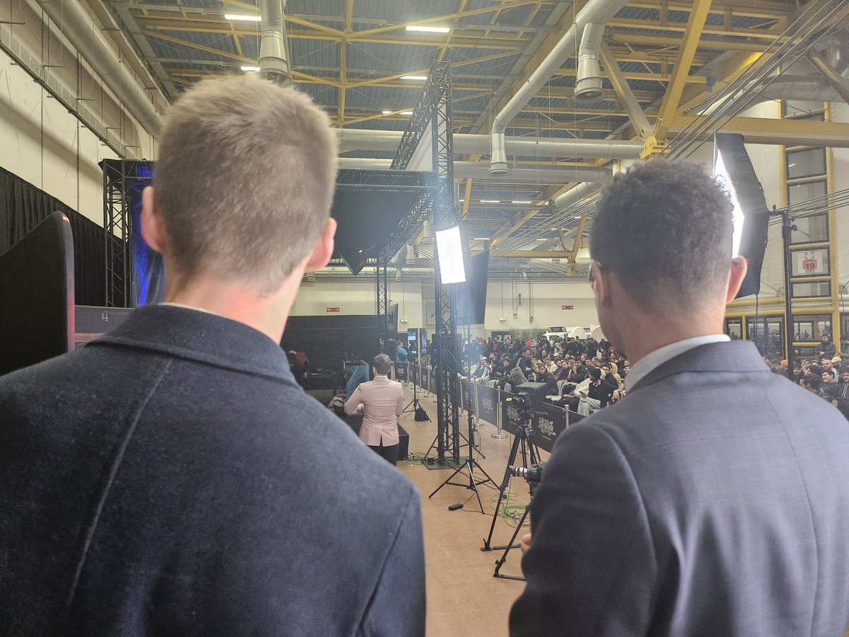 ZephyrWargames's tweet image. What a team!
Living the dream!
@BarcodeTCG
@Lampi_Ygo
@GameHogGames

#YCSBOLOGNA2025 #yugioheurope