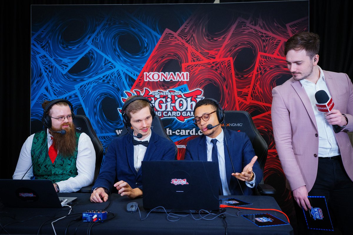 ZephyrWargames's tweet image. What a team!
Living the dream!
@BarcodeTCG
@Lampi_Ygo
@GameHogGames

#YCSBOLOGNA2025 #yugioheurope