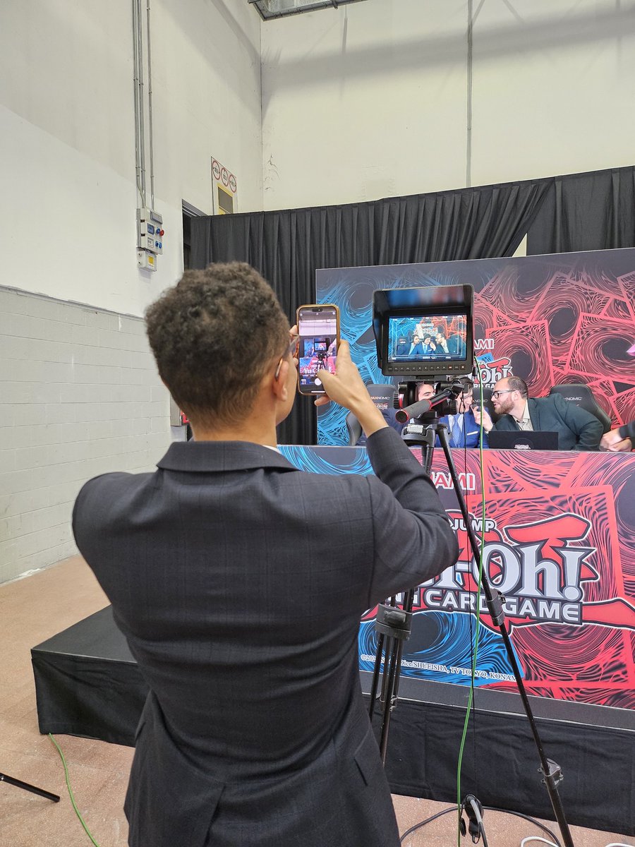 ZephyrWargames's tweet image. What a team!
Living the dream!
@BarcodeTCG
@Lampi_Ygo
@GameHogGames

#YCSBOLOGNA2025 #yugioheurope