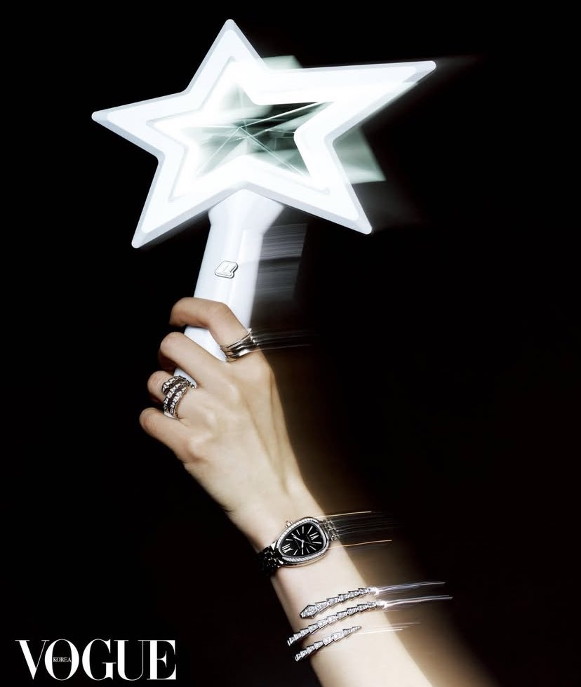 lisa lightstick made it to vogue